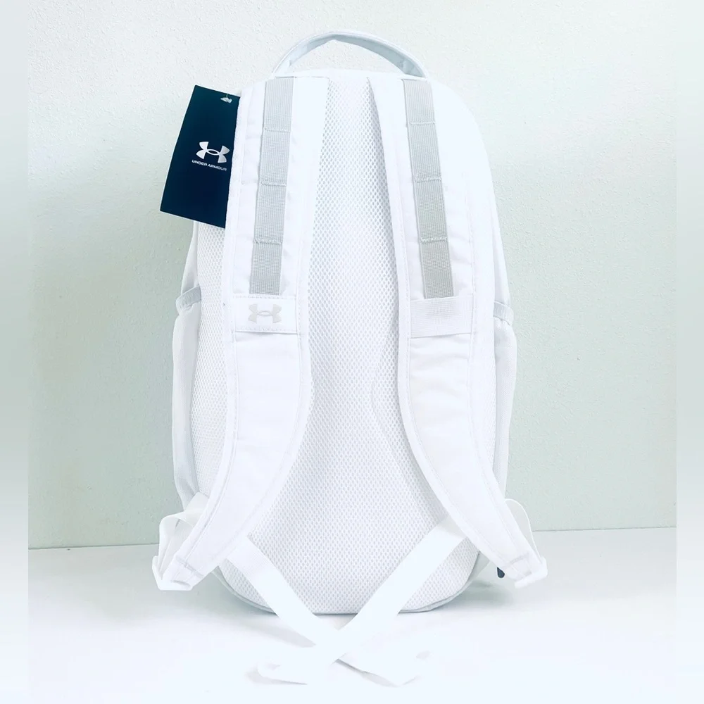 Under Armour dimensions 20”